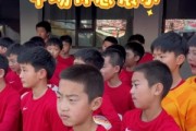 俱乐部组织“足球小将”走进“南岭”，体验职业联赛的仪式感